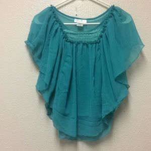 Girls flowy woven top size 14